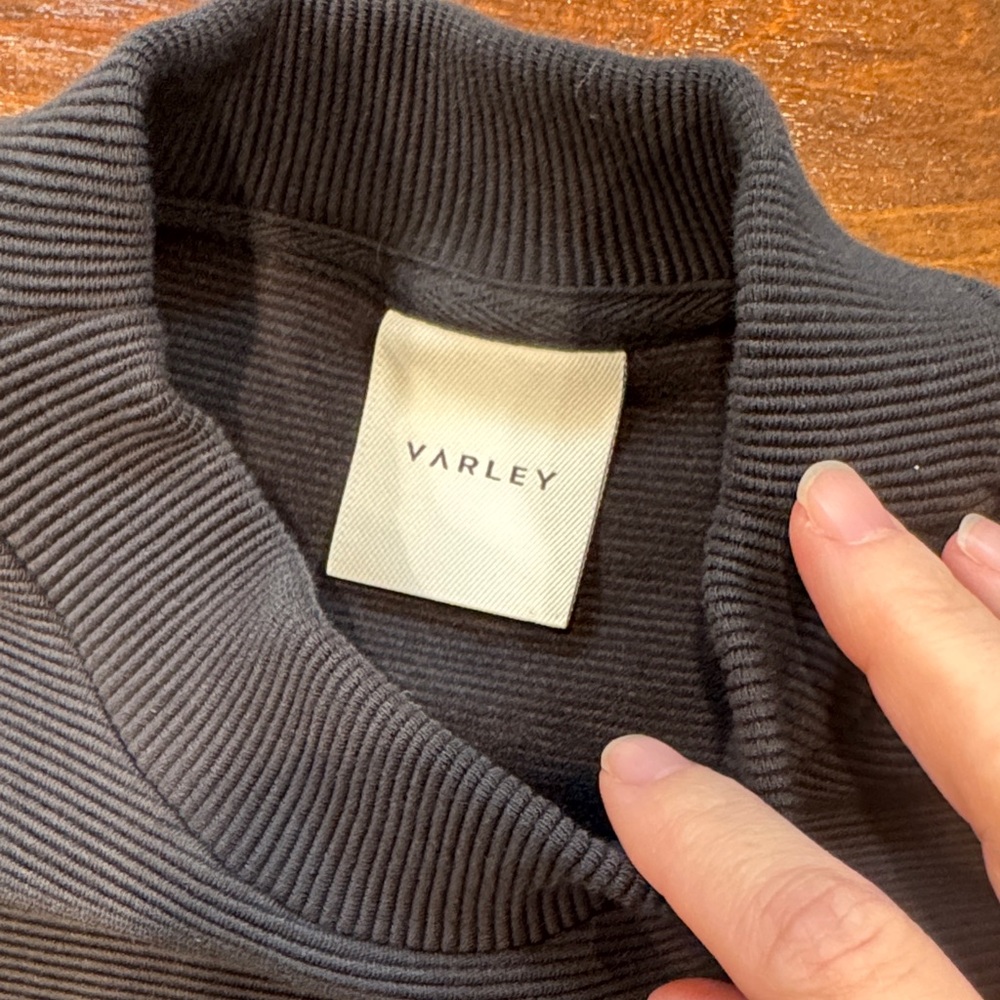 Varley Women's Black Addelyn Sweatshirt - Picture 2 of 10